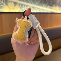 Mixed Color Pu Leather Letter Key Chains A-Z Initial Alphabet Pendant Wristband Key Ring Bag Tag Ornaments Christmas Party Gifts