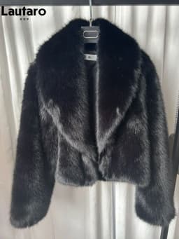 Lautaro Winter Short Thick Warm Shaggy Soft Black Faux Fur Coat Women Shawl Collar 2026 Loose Luxury High Quality Fluffy Jacket