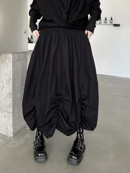 [EAM] High Elastic Waist Black Pleated Irregular Shaped A-line Half-body Skirt Women Fashion Tide New Spring Autumn 2026 1DH9135