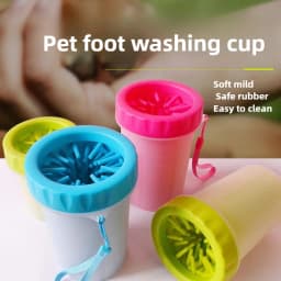 Durable Soft Silicone Pet Paw Cleaner Cup Portable Dog Cat Foot Washer Grooming Cleaning Cup Puppy Paw Washing Tool Pet Supplies