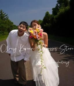 OLOEY Simple Wedding Party Dress Strapless A-Line Draped Illusion White Tulle Korea Photo Shoot Bridal Gown Custom 웨딩드레스