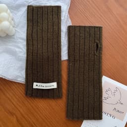 100% Wool Gloves Lady Touchscreen Finger Hole Winter Autumn Women Warm Wrist Length Classic Knitted Gloves Female Mitten 2025