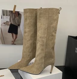 Punk-Style Belt Buckle Mid-Calf Boots for Women Square Heel Motorcycle Boots Pu Leather Pleated Boots Street Retro Riding Boots