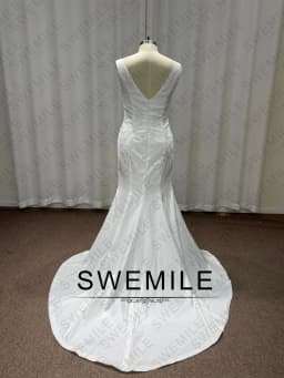 SWEMILE Modern Slit Wedding Dresses for Bride V Neck Lace Appliques Zipper Sleeveless Vestidos De Novia Plus Size Customized