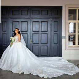 Customized Luxury White Wedding Dresses Ball Gown O-Neck Beaded Appliques Long Sleeves Sweep Train Bridal Gown Vestidos De Novia