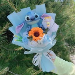 Genuine Stitch Plush Dolls Small Pendant With Artificial Flowers Handmade Bouquets Gifts For Valentine Graduation Christmas