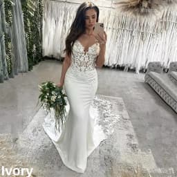 Elegant Mermaid Wedding Dress Spaghetti Straps Deep V Neck Lace Appliques Backless Buttons Chapel Train Satin Bridal Gown Custom