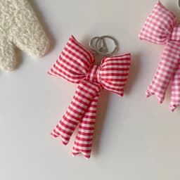 Y2K Pink Puff Grid Bowknot Bag Charms Keychain Trendy 3D Bowknot Keyring Pink Blue Plaid Bow Handbag Pendant Fashion Accessories