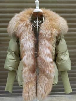 2026 Winter Real Fox Fur Collar White Duck Down Padded Down Jacket Regular Fashion Warm Big Fur Collar Women's Coat