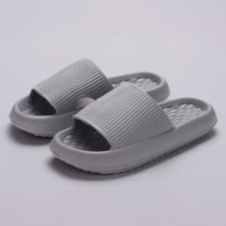 Thick Bottom Cloud Slippers Women Soft Sole Eva Indoor Slides Couple Bathroom Shoes Summer Non-Slip Platform Sandals Flip Flops
