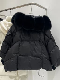 Winter Hooded Natural Large Fur Collar Down Jacket Female Warm Quilted Lantern Sleeve Jacket Women White Duck Down Solid Outwear