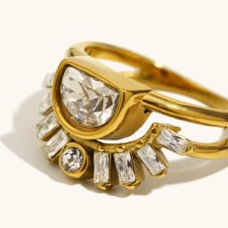 La. Muses Shining Zircon Sun Shaped Stainless Steel Women's Ring PVD Gold Plated Fashion Finger Jewelry Accessories