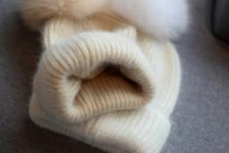 Winter Women's Real Fox Fur Pom-Pom Knitted Beanie Cap with Rabbit Fur Trim and Cashmere Touch