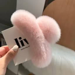 Natural Rex Rabbit Fur Big Crab Hair Clip for Girls Rabbit Hair Claw Clips Cute Ponytail Women's Barrettes Fluffy Hair Crab