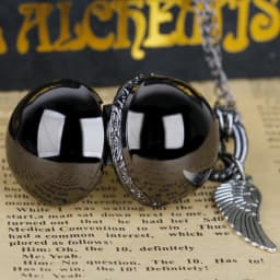 Black Smooth Spherical Quartz Pocket Watch Small Wings Flip Arabic Numerals Men Women Clock Gift Student Pendant