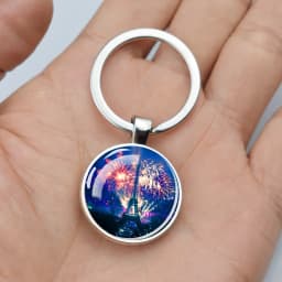 Luminous Eiffel Tower Keychains Two-Side Glass Pendant Key Chain France Paris Eiffel Tower Glow in The Dark Keyring Travel Gifts