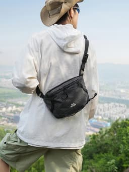 Outdoor Multi-Functional Windproof Lightweight Waterproof Crossbody Bag Hiking Mountain Climbing Unisex Expansion Bag