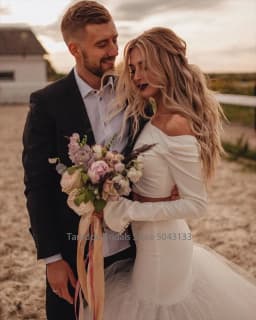 Customized  Two-Piece Bohemian Jersey Wedding Dress Long Sleeves Dropped Waistline Ruffled Tulle Exquisite Casual Bridal Dress