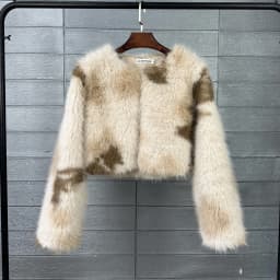 [EAM] Pattern Short Elegant Faux Fur Jacket New Round Neck Long Sleeve Women Coat Fashion Tide Autumn Winter 2026 CPG6814