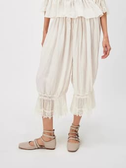 Women's Y2K Loose Fit Bloomers Cropped Pants Drawstring High Waist Floral Lace Patchwork Calf-Length Lantern Trousers