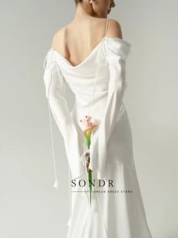 Sondr Customized Elegant Korean Wedding Dresses Spaghetti Strap Bridal Gown Korea Photo Shoot Dresses Off the Shoulder Gown