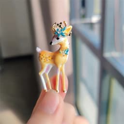 Vintage Creative Enamel Dripping Oil Giraffe Brooches for Women Trendy Casual Metal Animal Brooch Pins Personality Jewelry Gifts