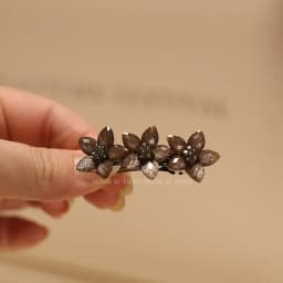 Elegant Floral Hair Clip Alloy Spring Clasp with Rhinestones Minimalist Ponytail Holder for Back Head Women Hairpin