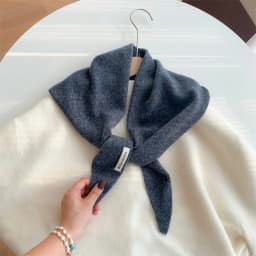 100% Wool Women's Knitted Triangle Scarf Shawl Warmth for Autumn and Winter Multifunctional All - Match Small Scarf for Ladies
