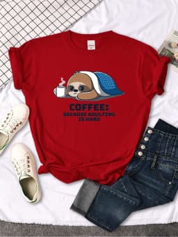 Women's Tshirt Sloth Hiding In Quilt And Coffee Print T-Shirts For Women Kpop Vintage Short Sleeve Top Punk Casual Women T Shirt