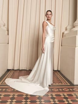 Customized Elegant Satin Mermaid Wedding Dresses Sweetheart Wide Strap Bridal Gown Pleated Side Train vestidos de novia