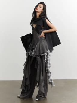 [EAM] Women Gray Plaid Ruffles Irregular Spaghetti Strap Dress New V-Neck Sleeveless Fashion Tide Spring Autumn 2026 1DJ3758