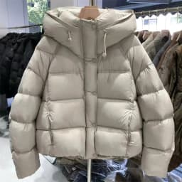 Down Jacket Women Parkas Winter 2025 New Short Hooded Warm Cotton Padded Coat Female Fashion Outerwear Korean Thick Overcoat Top