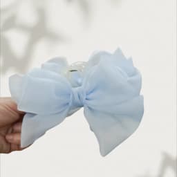 Large Butterfly Bow Hair Claw Chic Hair Accessory for High-end Style Spring/Summer Organza Claw Clip Stunning Shark Claw