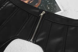 [EAM]  Black Zipper Metal Buckle Pu Leather Belt Personality Women New Fashion Tide All-match Spring Autumn 2026 1DD1938