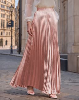 2026 New Spring Summer For Women 22 Solid Colors Midi Flowing Draped Large Hem Long High Waist Pleated Skirt Sweet Elegant