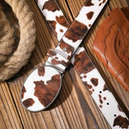 A Casual and Retro Belt, a Waist Accessory for Western-Style Clothing, Metal Buckle, PU Belt, Suitable for Both Men and Women