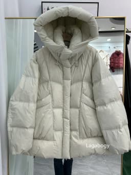 Lagabogy 2025 New Winter Thick Warm Puff Jacket Women 90% White Duck Down Coat Female Hooded Medium-length Loose Zipper Parkas