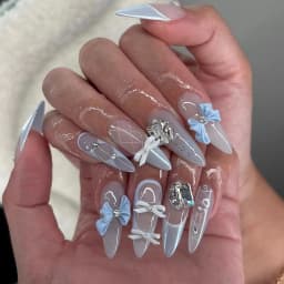 24pcs Baroque Style False Nails with Gold Moon Star Design Almond Fake Nail Patches Wearable Heavy Metal French Press on Nails