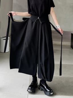 [EAM] High Elastic Waist Black Bandage Pleated Long Wide Leg Pants New Trousers Women Fashion Tide Spring Autumn 2026 1DH6554