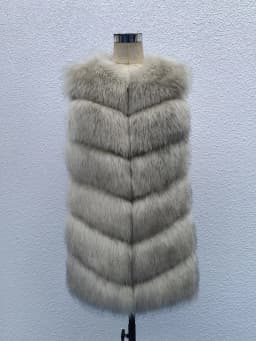 Women Faux Fox Fur Vest Coats Solid Mid Length Fur Jackets V Neck Sleeveless Thick Warm Fur Casual Loose Fit 2026 Autumn Winter