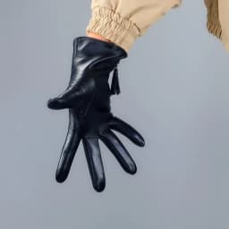 Women's Warm Driving GLOVES Black Real Leather Short Winter GLOVES Tassel Zipper Wristlet Touchscreen Genuine Goatskin Leather
