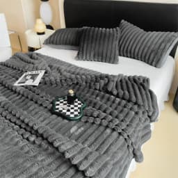 Soft Plush Warm Winter Blanket Carving Thick Cozy Bedspreads and Coverlets for Bed Sofa Throw Blanket Single Couple Size