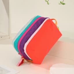 Large Capacity Lightweight Makeup Toiletry Travel Bag Dopamine-Colored Travel Shoulder Bag Waterproof Nylon Toiletry Hanging Ba