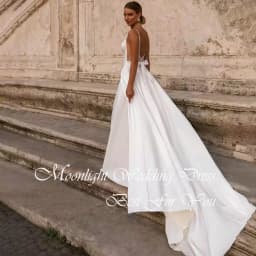 Modern Pleat Bow V-Neck A- Line Wedding Dress 2026 Sleeveless Spaghetti Straps Backless Bridal Gown Vestidos De Novia Customized