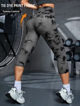 Women's High Waisted Capri Pants Super Soft Tummy Control No See Through Workout Yoga Running Athletic Gym Leggings