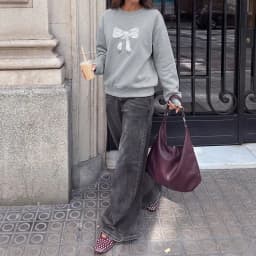 Bow Casual Loose Fit Hoodie with Regular Sleeve Standard Length Single Pullover No Hood Sweatshirt Round Neck Women Sweatshirt