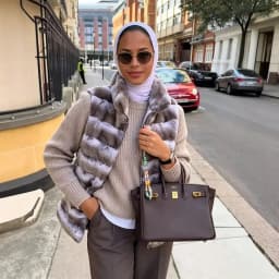 Stand Collar Knit Sleeve Patchwork Striped Faux Fur Jacket Loose Zipper Up Mid-length Coat 2026 Winter Fashion Lady Chic Outwear