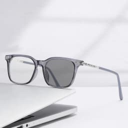 New Square Frame Myopia Glasses Fashionable Light Sensitive Color Changing Glasses For Men And Women 6160
