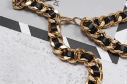 [EAM]  Pu Leather Black Metal Chain Split Joint Long Belt Personality Women New Fashion Tide All-match Spring 2026 1T186
