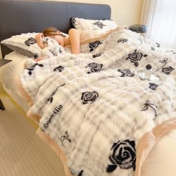 Cute Giant Panda Fluffy Fleece Blanket Fall Winter Thick Warm Faux Rabbit Fur Bed Blanket Plush Sofa Throw Cover Soft Bedspread